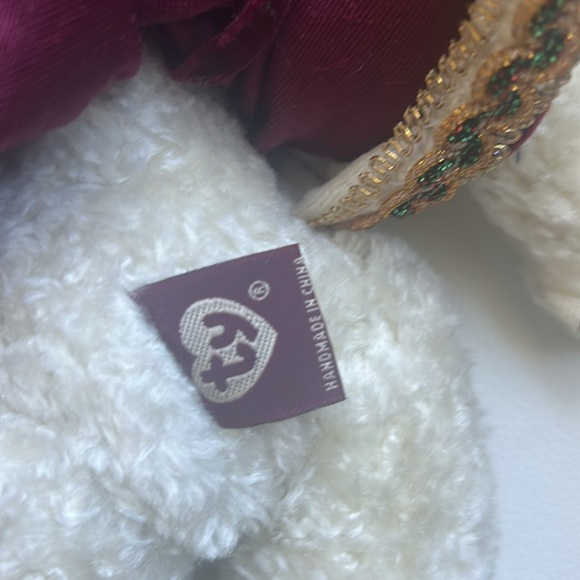 Original TY Attic Treasures collection Gem “Let it Snow” Bear - Picture 6 of 6
